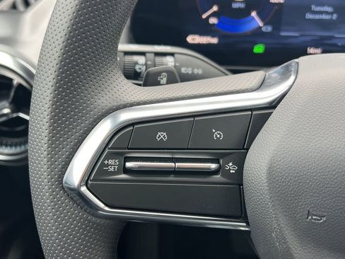 New 2026 Chevrolet Equinox EV LT image 9