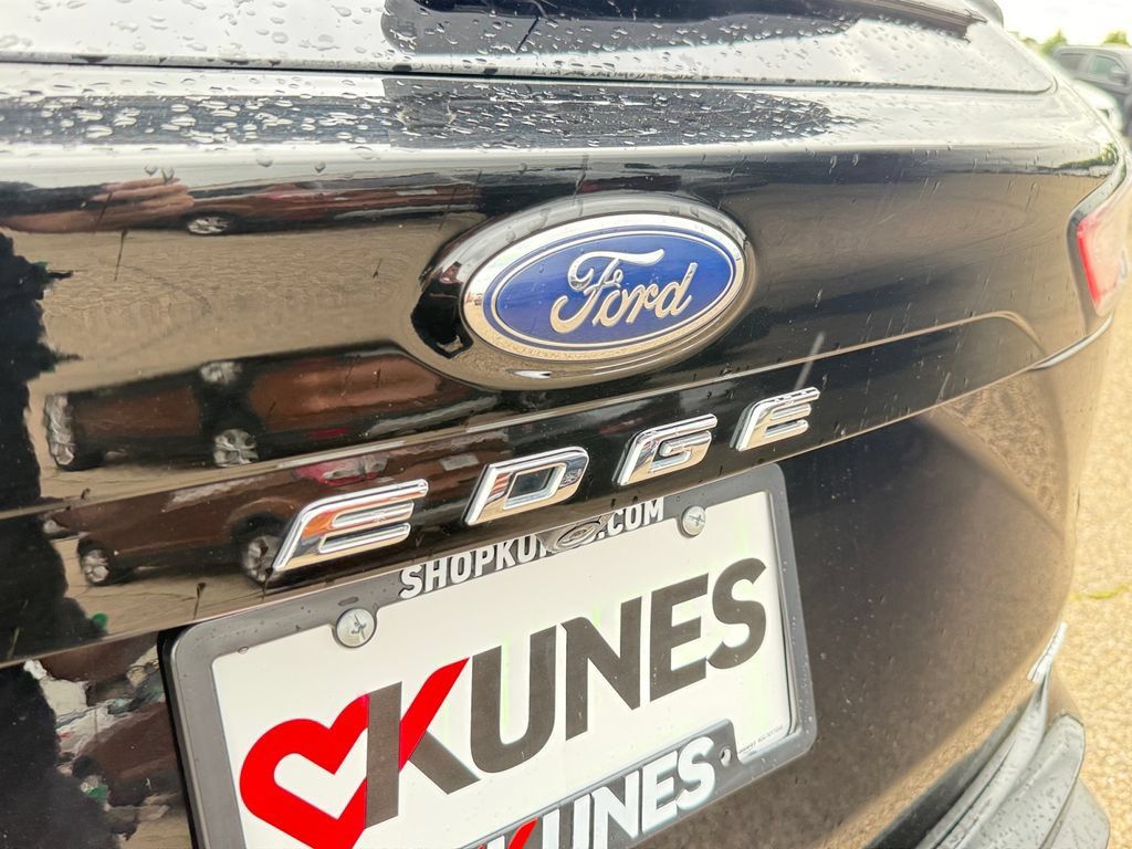 Used 2024 Ford Edge SEL AWD/4WD image 37