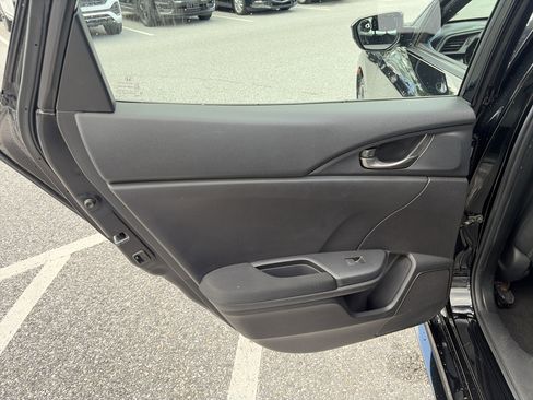 Used 2017 Honda Civic Sport image 18