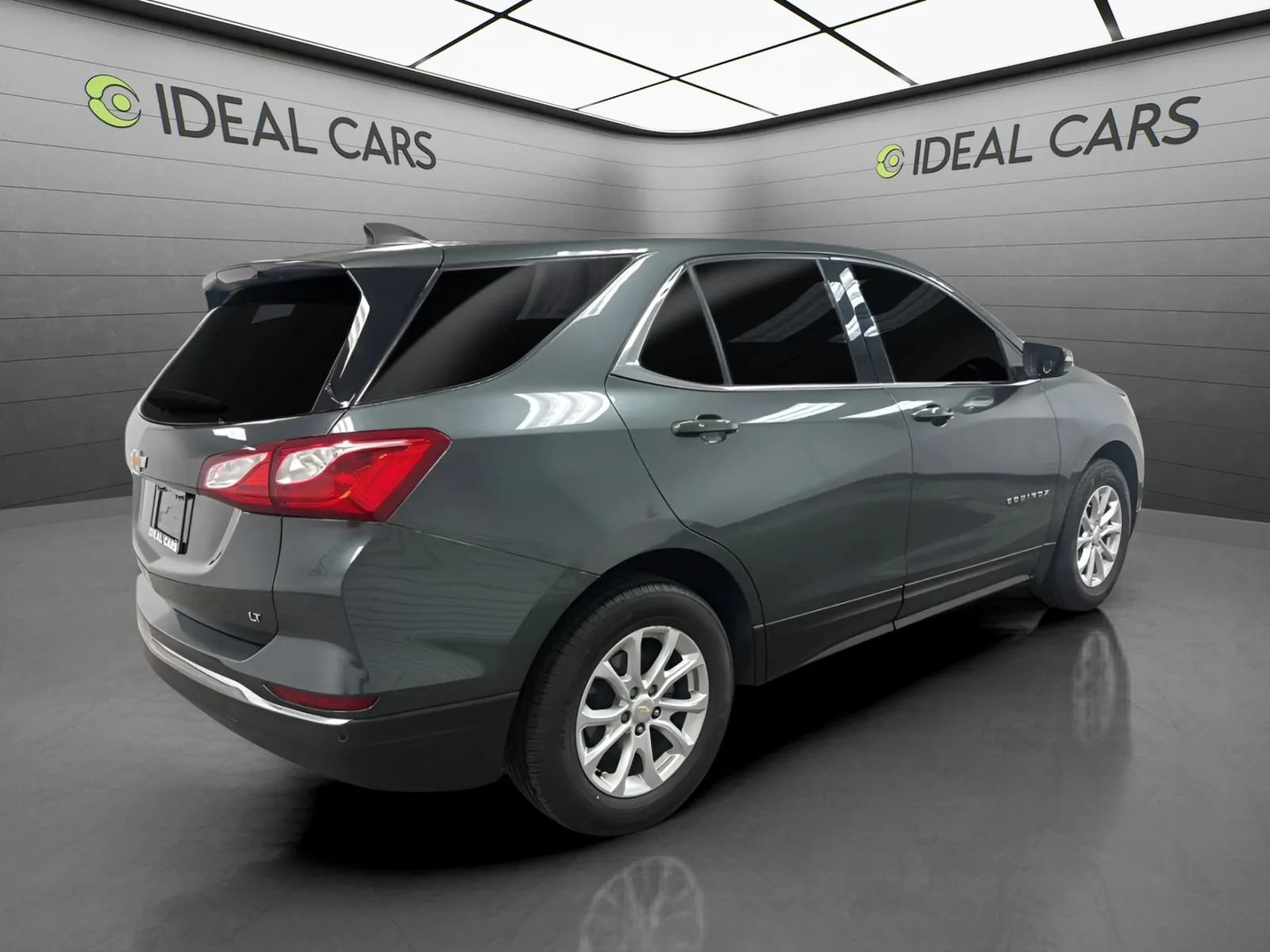 Used 2018 Chevrolet Equinox LT FWD image 5