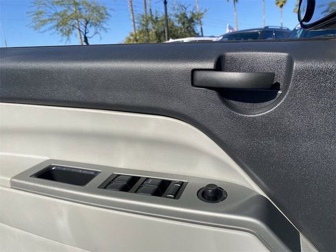 Used 2007 Jeep Compass Sport image 19