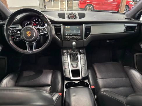 Used 2015 Porsche Macan Turbo AWD/4WD image 45