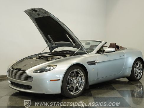 Used 2008 Aston Martin V8 Vantage Roadster image 35