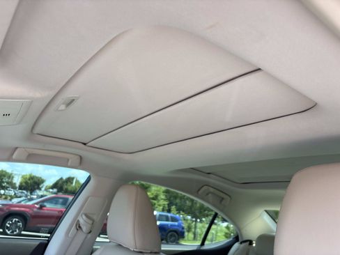 Used 2017 Lexus ES 350 w/ Luxury Package FWD image 16