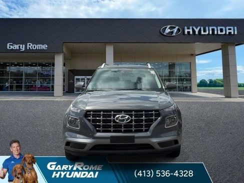 Used 2023 Hyundai Venue SEL FWD image 3