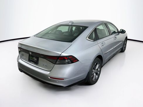Used 2025 Honda Accord EX-L image 9