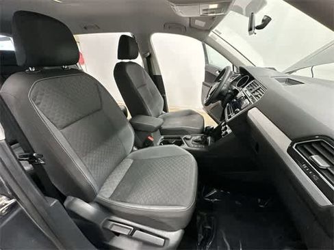 Certified 2021 Volkswagen Tiguan S image 21