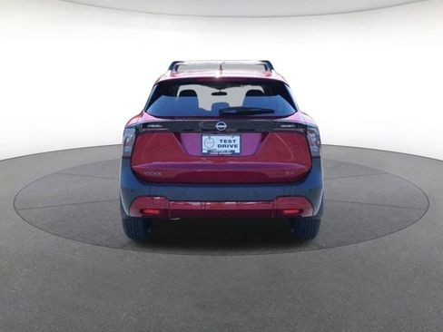 Certified 2025 Nissan Kicks SR image 5