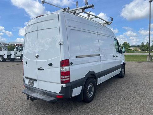 Used 2012 Freightliner Sprinter 2500 image 7