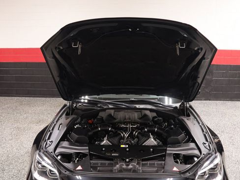 Used 2014 BMW M6 Convertible image 14