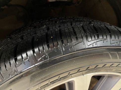 Used 2018 Toyota Sienna Limited image 27