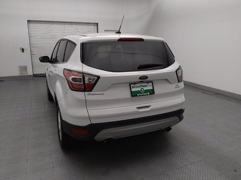 Used 2017 Ford Escape SE w/ SE Cold Weather Package FWD image 6