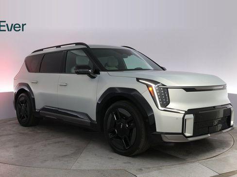 Used 2024 Kia EV9 GT-Line image 4