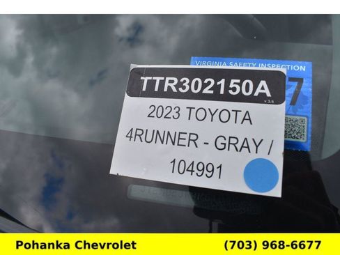 Used 2023 Toyota 4Runner SR5 AWD/4WD image 39