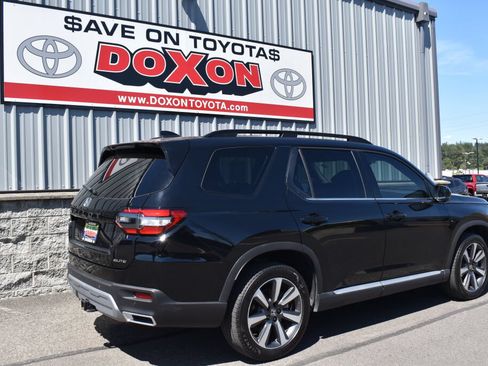 Used 2025 Honda Pilot Elite image 5
