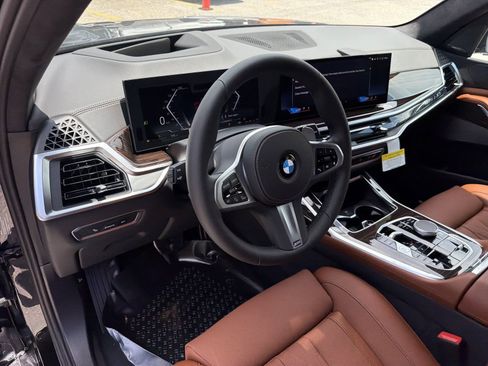 New 2027 BMW X7 xDrive40i w/ M Sport Package AWD/4WD image 23
