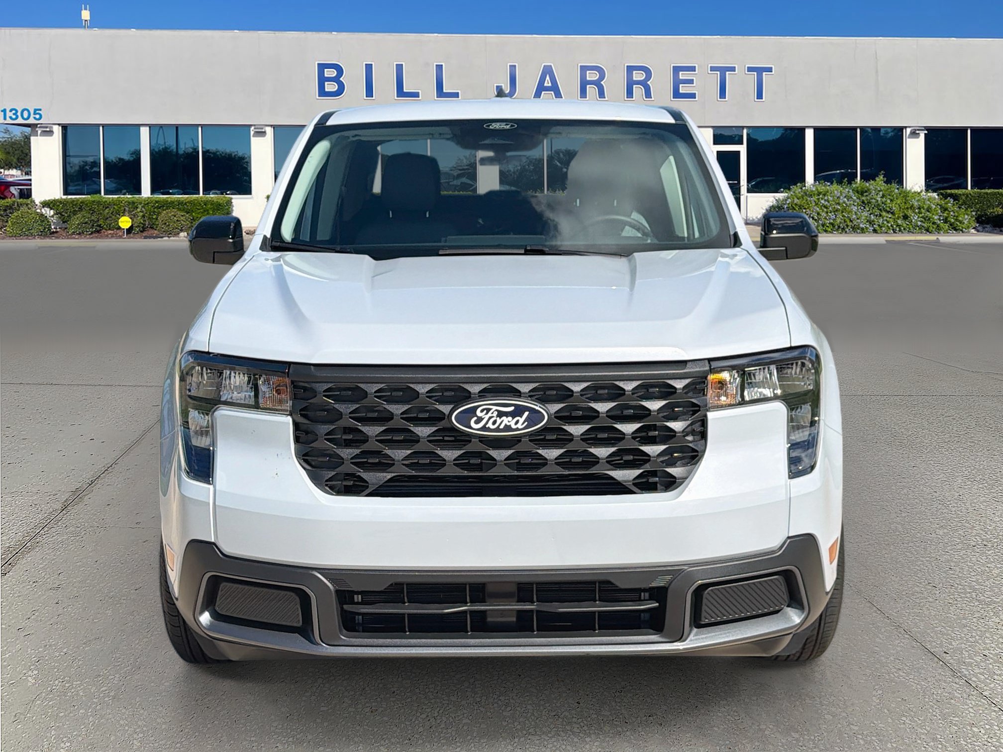 New 2026 Ford Maverick XLT w/ XLT Luxury Package FWD image 2