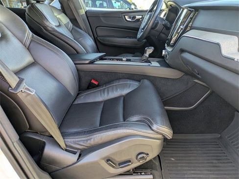 Used 2021 Volvo XC60 T5 Inscription w/ Advanced Package image 30