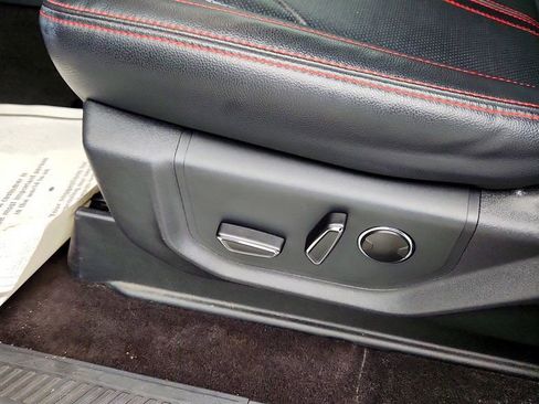 Used 2023 Ford Expedition Max Limited image 12