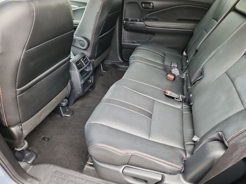 Used 2023 Honda Passport TrailSport image 11