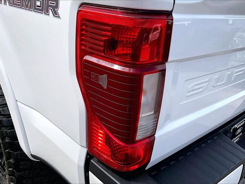 Used 2022 Ford F250 Lariat w/ Tremor Off-Road Package image 29