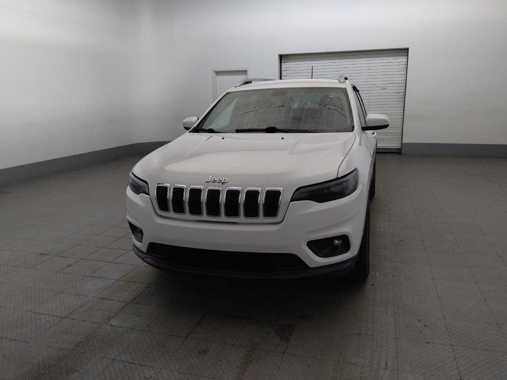 Used 2019 Jeep Cherokee Latitude Plus w/ Cold Weather Group AWD/4WD image 15