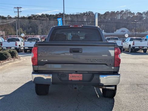Used 2016 Toyota Tundra SR5 image 7