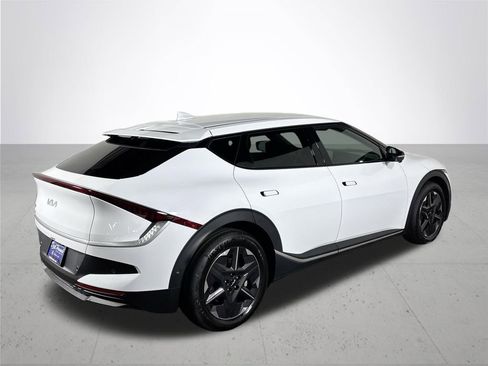 New 2025 Kia EV6 Light w/ Light LR Technology Package image 6