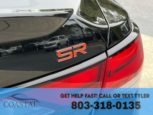 Certified 2025 Nissan Sentra SR FWD image 28