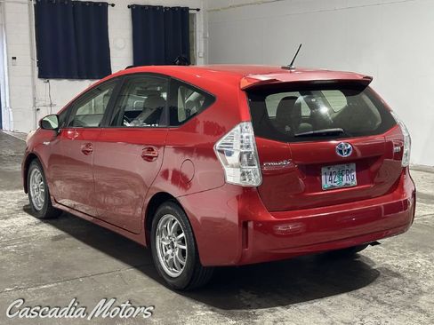 Used 2012 Toyota Prius V Three image 4
