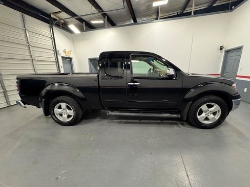 Used 2008 Nissan Frontier LE w/ Technology Pkg RWD image 6