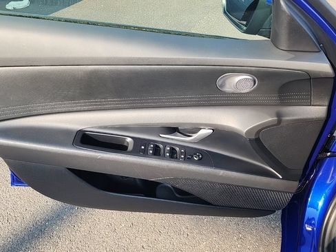 Used 2024 Hyundai Elantra SEL FWD image 10