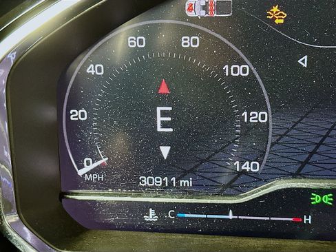 Used 2024 GMC Sierra 1500 Elevation image 19