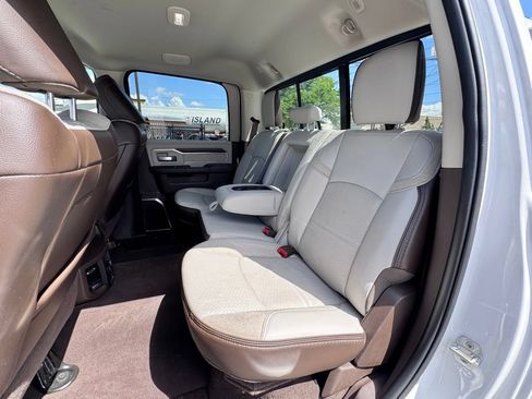 Used 2025 RAM 2500 Laramie AWD/4WD image 18