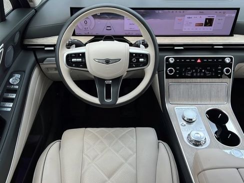 Certified 2025 Genesis GV80 3.5T Prestige AWD/4WD image 12