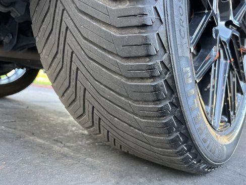 Used 2017 Porsche Cayenne image 18