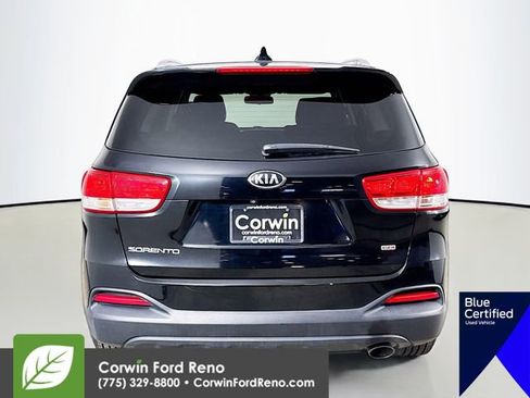 Used 2016 Kia Sorento LX image 8