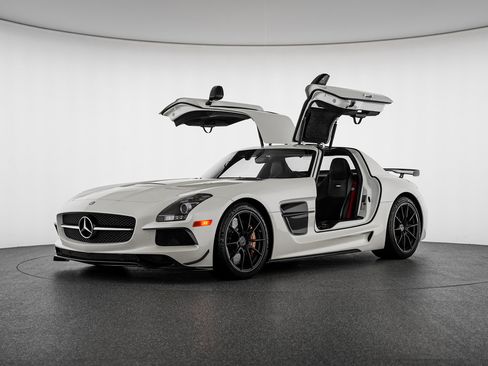 Used 2014 Mercedes-Benz SLS AMG Black Series image 1