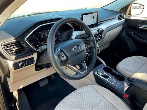 Used 2021 Ford Escape SE image 14