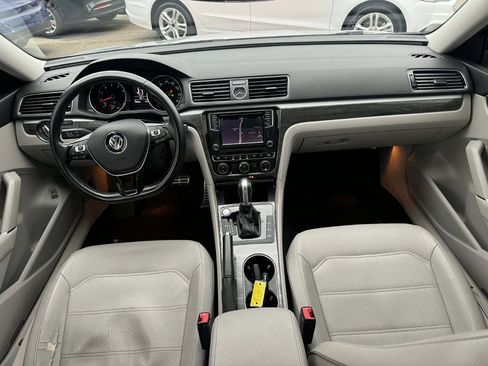 Used 2016 Volkswagen Passat 1.8T SE image 24