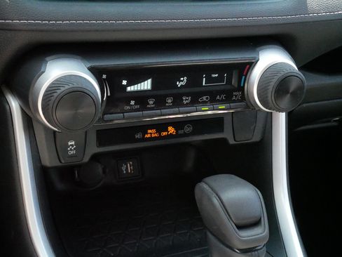 Certified 2023 Toyota RAV4 LE FWD image 22