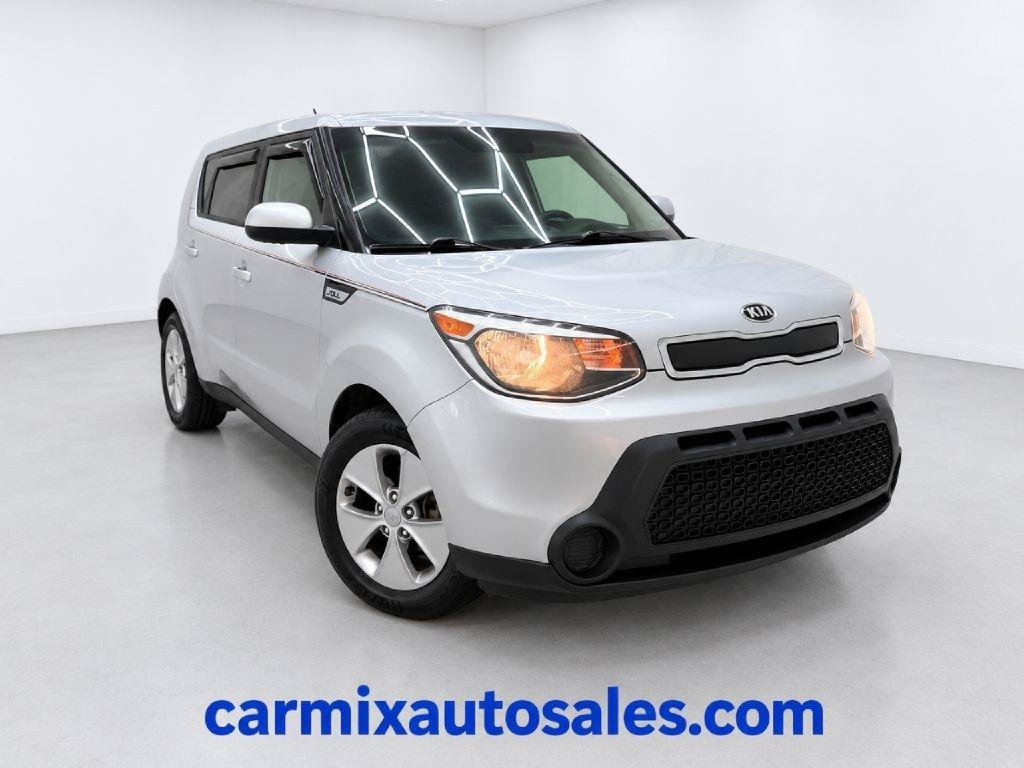 Used 2016 Kia Soul FWD image 1