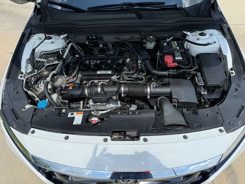 Used 2018 Honda Accord EX image 7