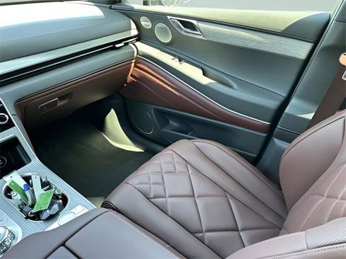 New 2025 Genesis GV80 3.5T Prestige image 12
