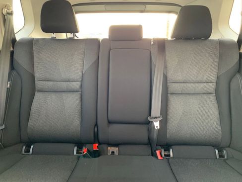 Used 2025 Nissan Rogue SV image 40