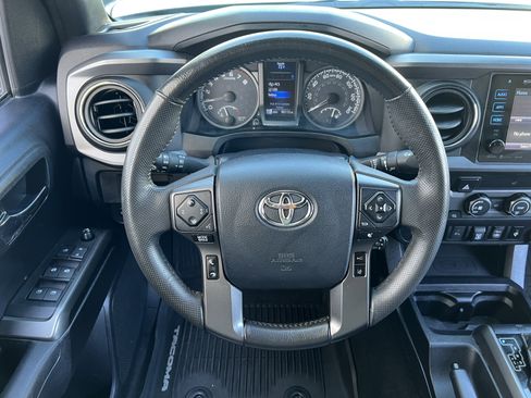 Used 2019 Toyota Tacoma TRD Sport w/ Technology Package AWD/4WD image 26