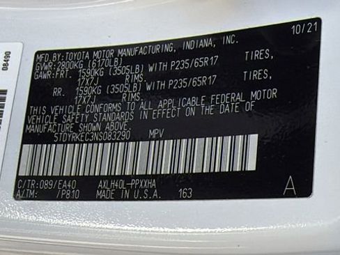 Used 2022 Toyota Sienna XLE image 26