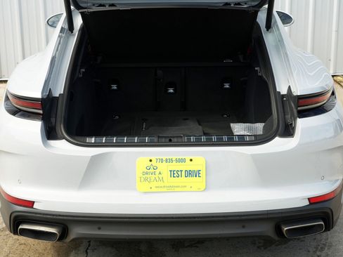 Used 2025 Porsche Panamera 4 w/ Premium Package image 10