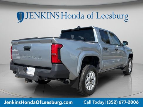 Used 2024 Toyota Tacoma SR RWD image 3