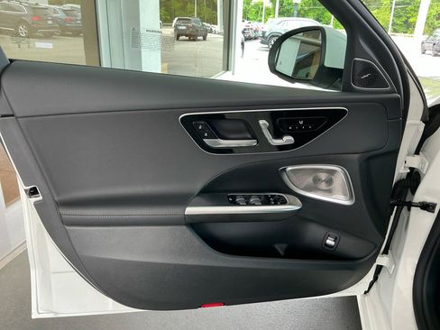 Used 2024 Mercedes-Benz C 300 Sedan image 34